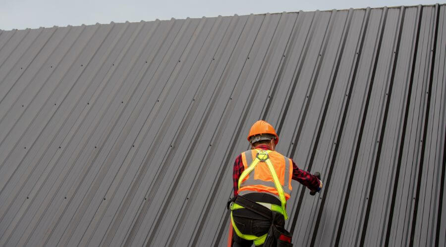 Professional metal roof installation services in Cortland, OH